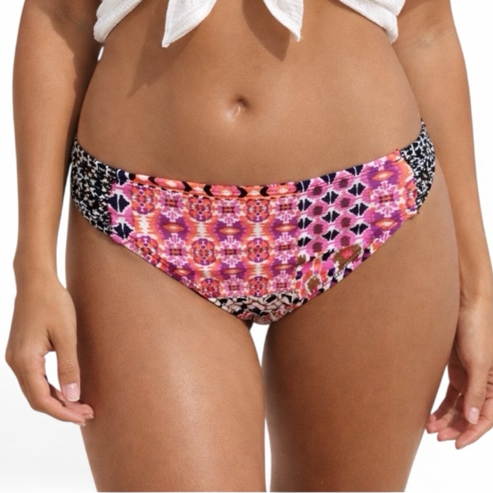 La Blanca Perfect Patch Side Shirred Accented Hipster Swim Bottom Sz 6 Pink NWT!